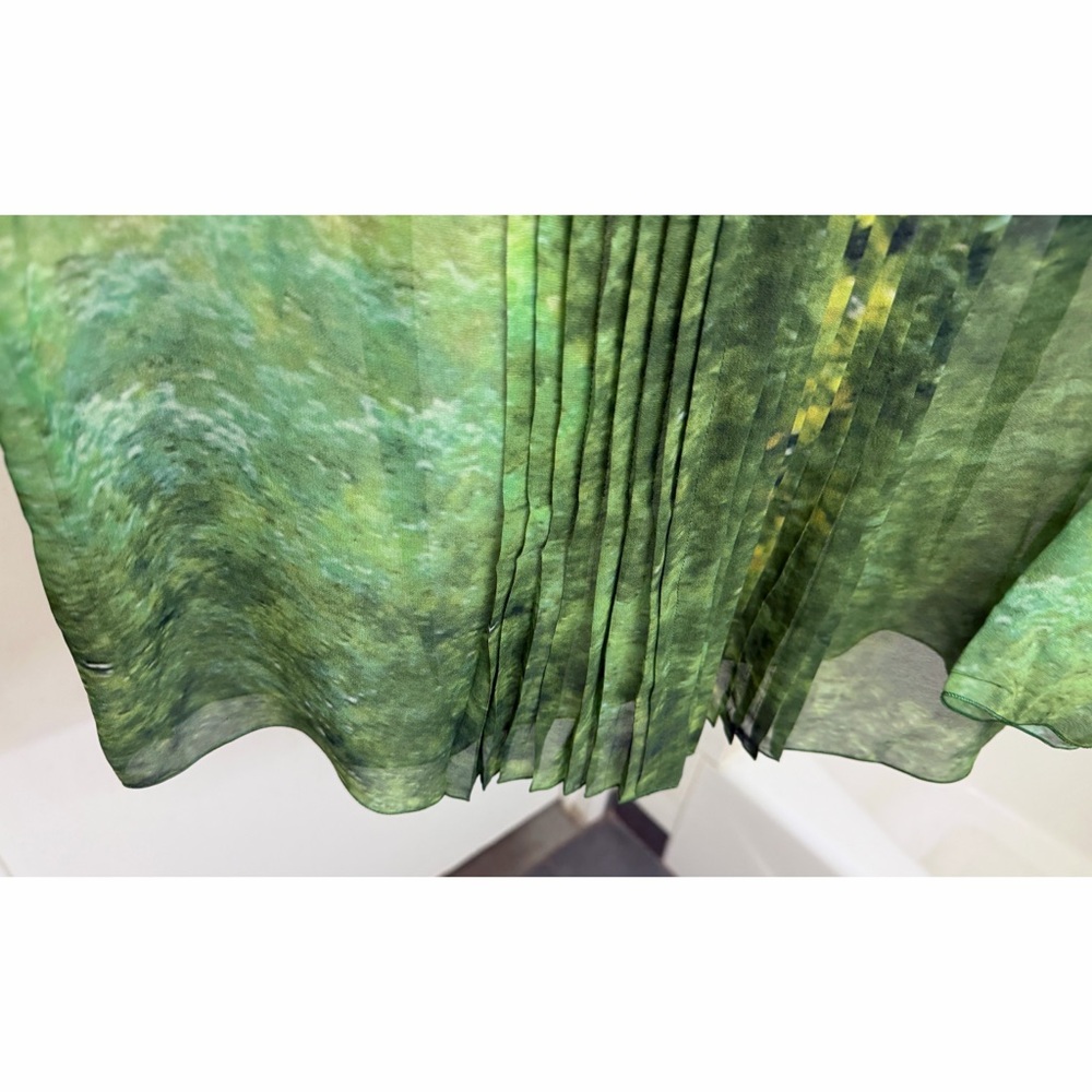 Akris Tree Forest Print Silk Chiffon Blouse Top Pleated Green Foliage Floral 8 - Picture 9 of 16